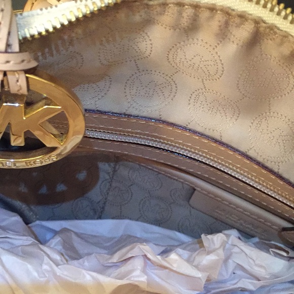 Michael Kora white & creme bag - Picture 5 of 6